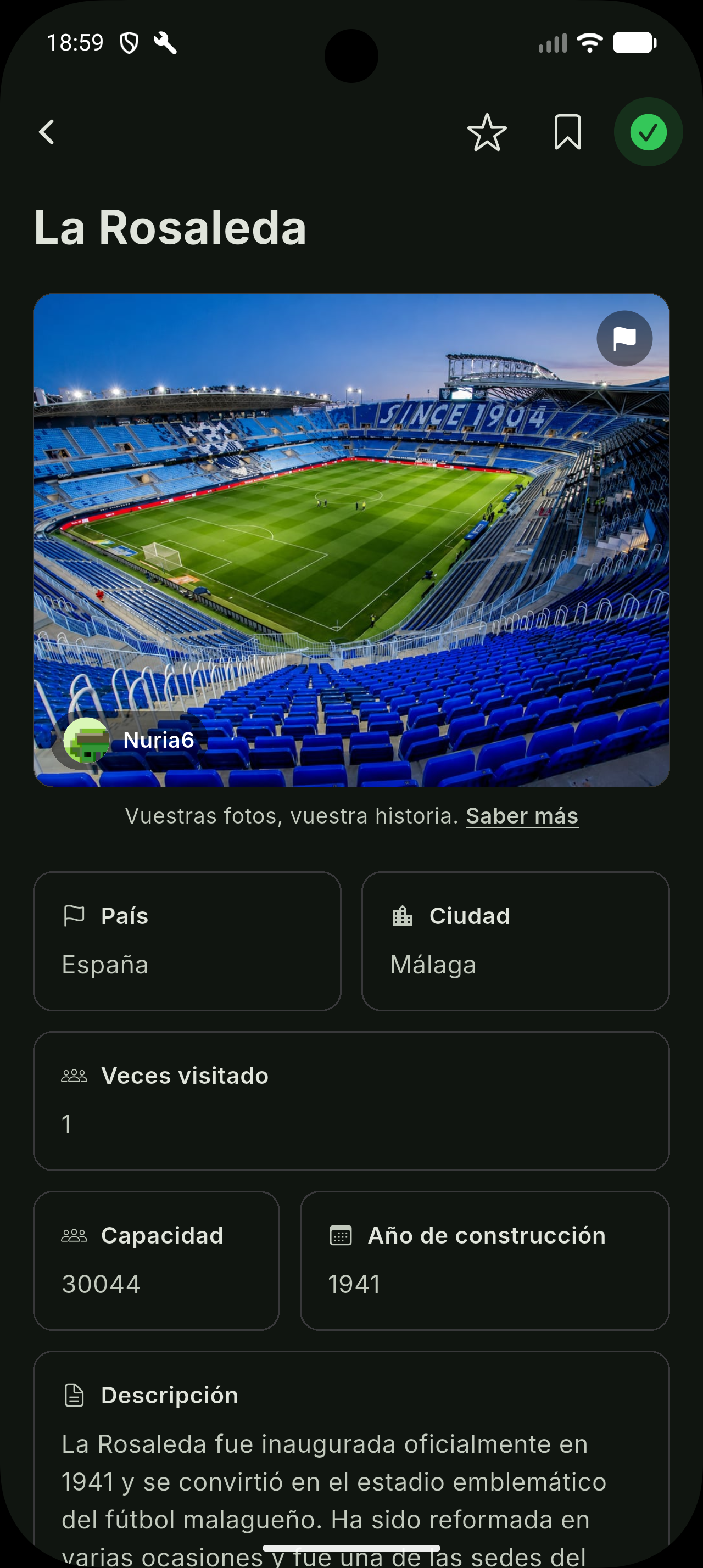 Ficha de un estadio en Fublo con fotos compartidas por otros aficionados.